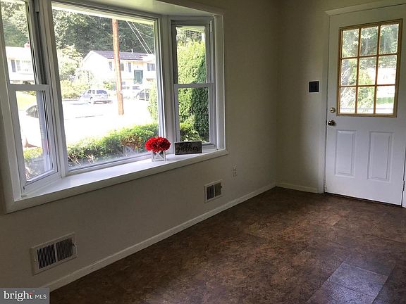 2nd image of 14422 Bauer Dr
