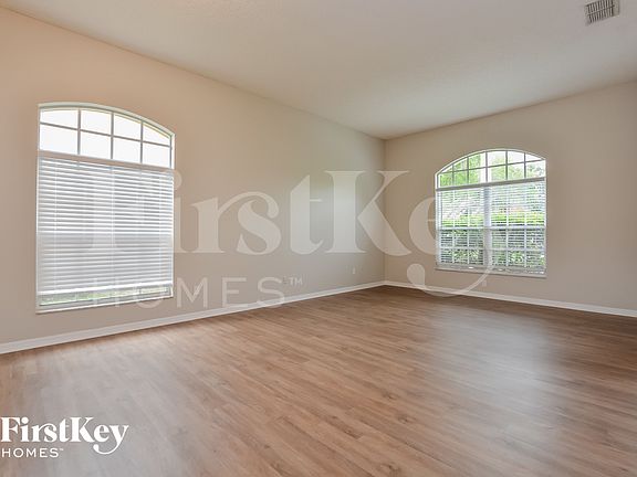 4th image of 517 Fitzwilliam Way