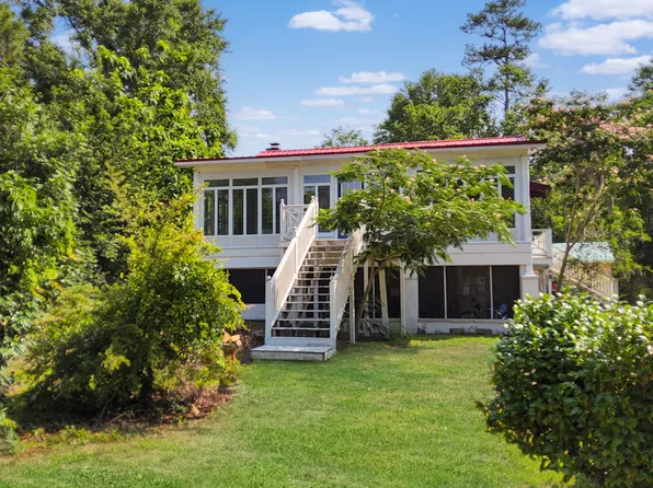 1201 Crescent St, Summerton, SC 29148