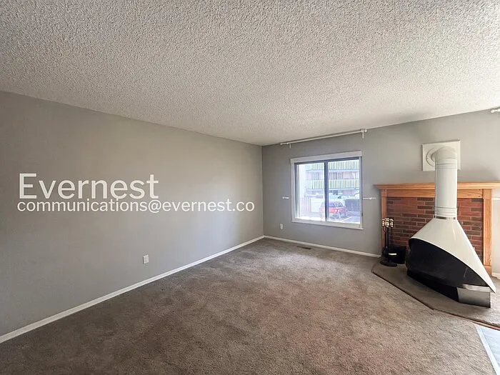 935 Saturn Dr #106 — Photo 3