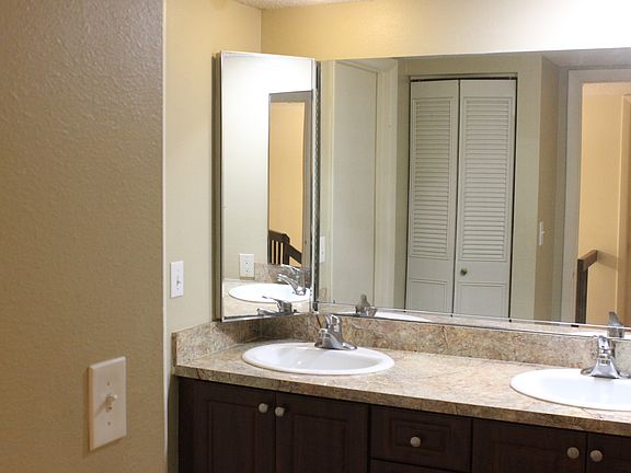 5th image of 5542 Malt Dr APT 1