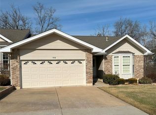 902 Palmer Ct #2, Lake Saint Louis, MO