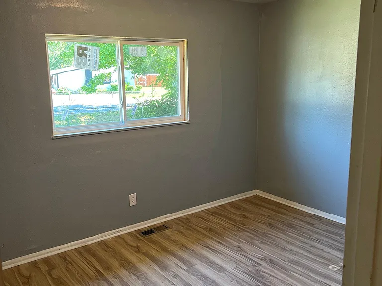 2305 Medaris Rd NW — Photo 6