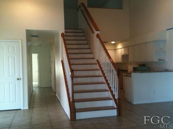 3rd image of 605 SE 13th St