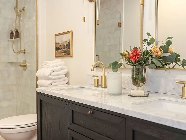Rivercrest Residences — Photo 13