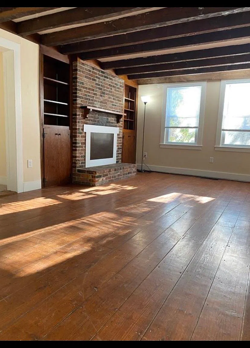 45 Gifford St — Photo 3