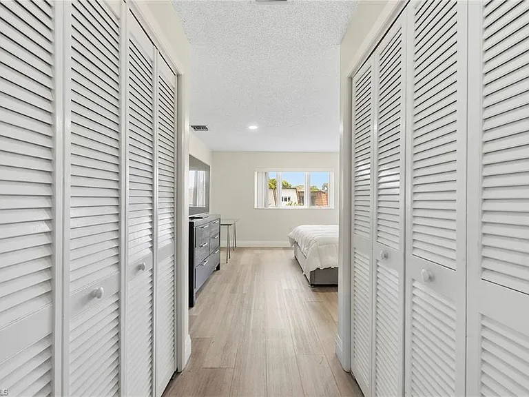 428 Meadowlark Ln #B — Photo 15