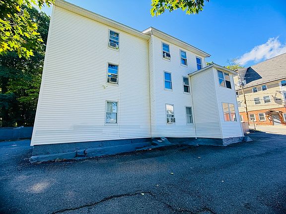 3rd image of 12 Foster St
