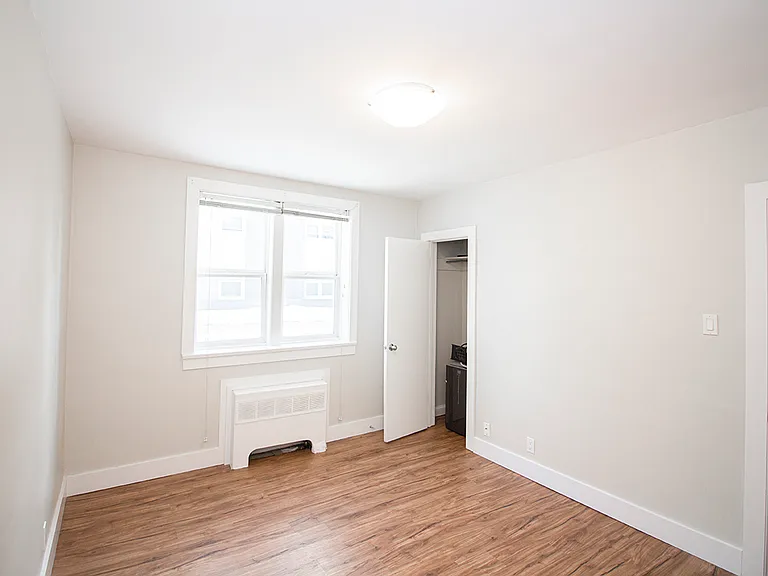 305 Marion St #3 — Photo 10