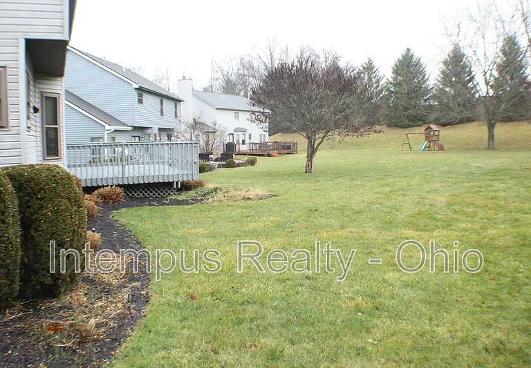 370 Glenside Ln — Photo 36