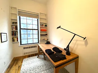 Rented by R New York