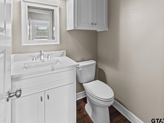 2nd image of 12253 Hackberry Hollow Dr