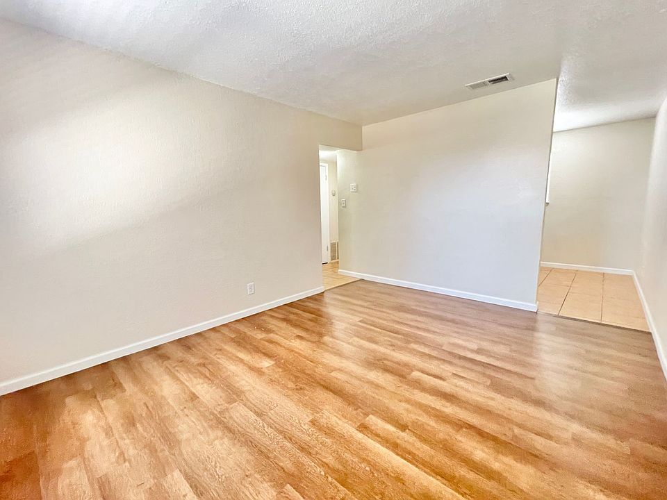 511 Candelaria Rd NW #4, Albuquerque, NM 87107 | Zillow