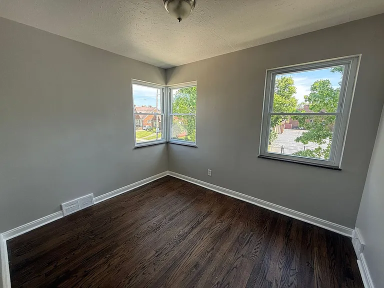 4101 Ridge Rd — Photo 9