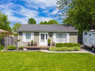 41284 Belvidere St, Harrison Township, MI 48045
