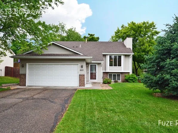 1613 Boardwalk, Eagan, MN 55122