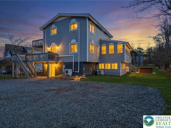 24 Hopkins Cir, Albrightsville, PA 18210