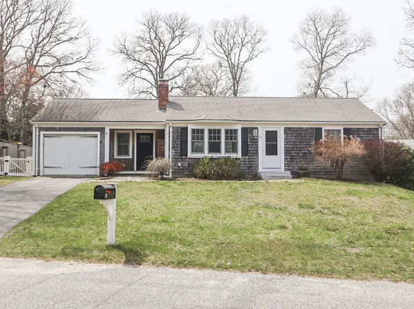 33 Village Brook Road, South Yarmouth, MA 02664