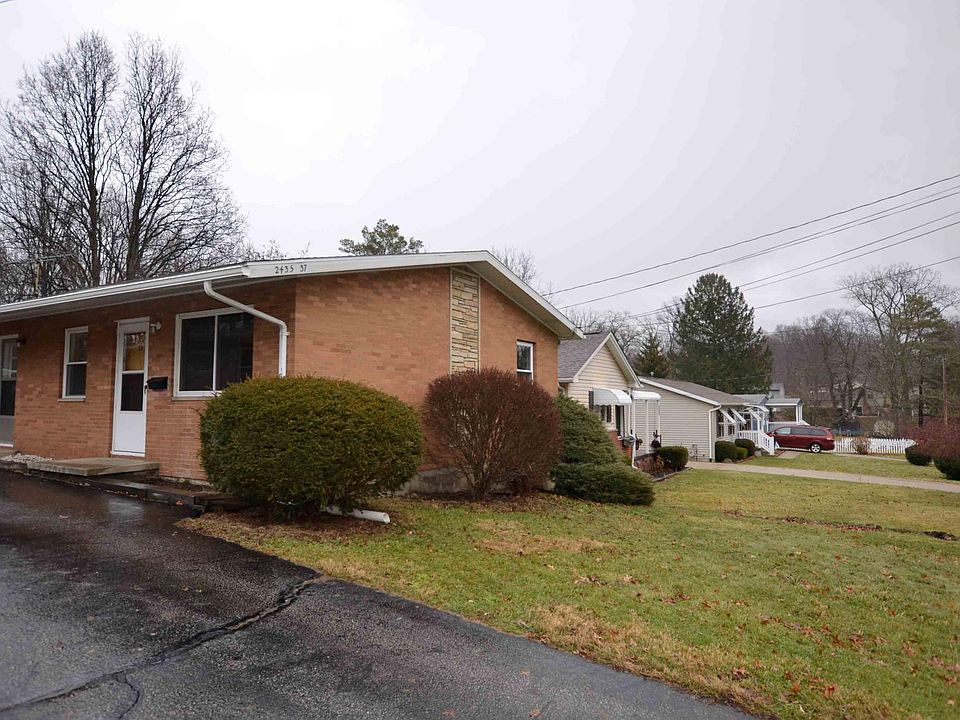 1st image of 2435 & 2437 Congo St