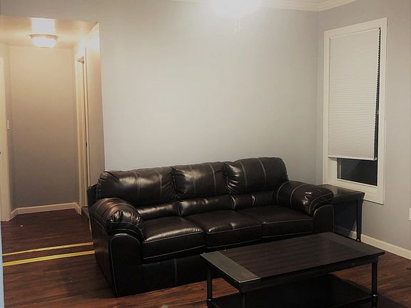 2nd image of 315 Walnut Ave #Ave3
