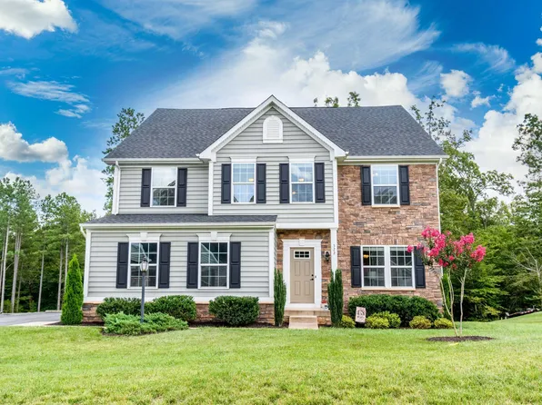 322 Manor Blvd, Palmyra, VA 22963