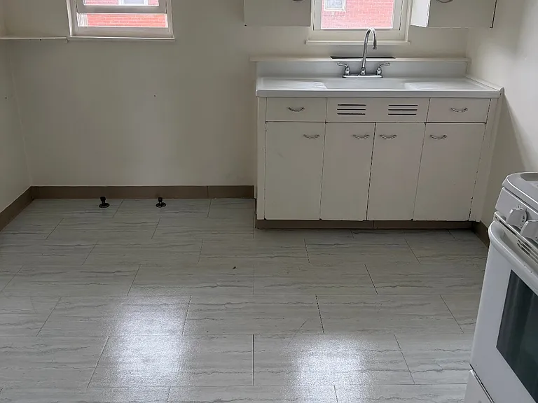 6900 Riverside Pl #30 — Photo 2