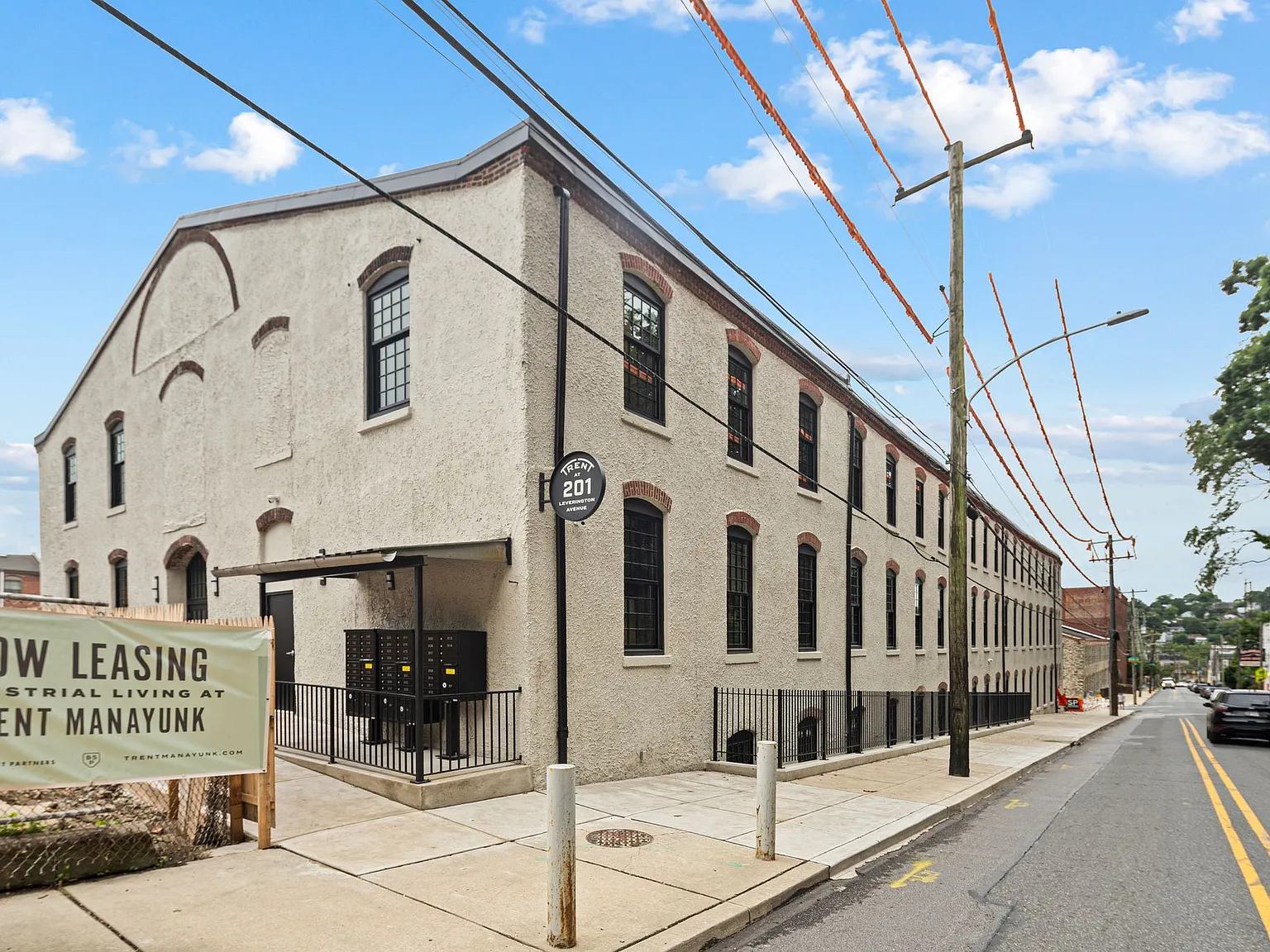 Trent Manayunk — Photo 3