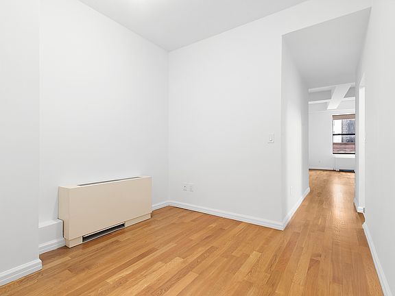 3rd image of 99 John St APT 1024