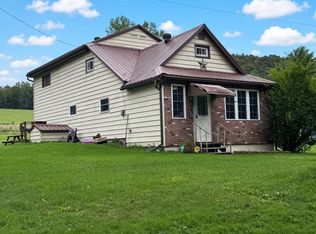 2004 E Valley Rd, Smethport, PA 16749