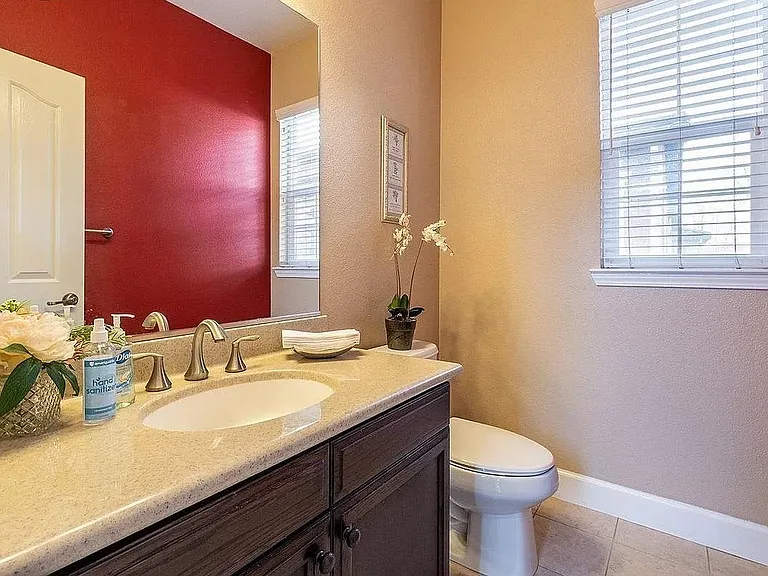 2925 Kobio Dr — Photo 9