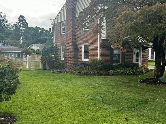 2nd image of 1299 Letchworth Rd