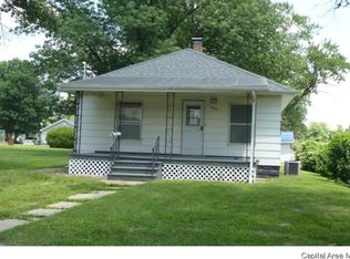 100 N Vollintine Ave, Taylorville, IL 62568