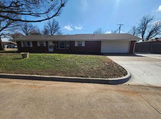 1901 Pawhuska Ave, Enid, OK 73703