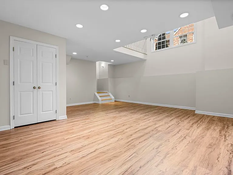 584 Hope St #7 — Photo 28