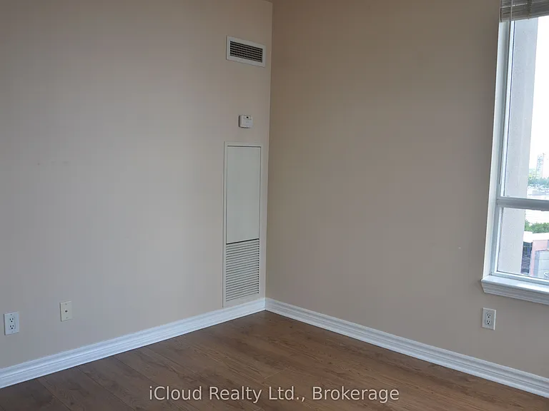 388 Prince Of Wales Dr #1610 — Photo 18