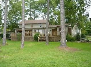 2187 Lakeshore Rd, Camden, SC 29020