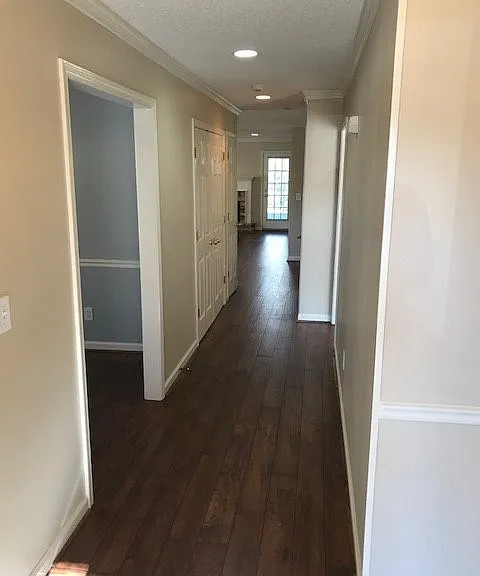 283 Ivy Pl — Photo 2