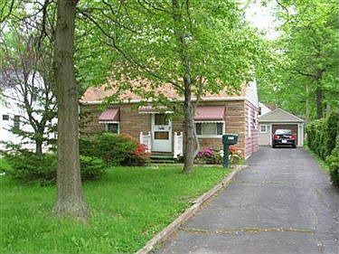 1st image of 301 Inwood Blvd