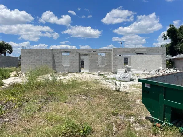 22120 Mamaroneck Ave #4, Pt Charlotte, FL 33952