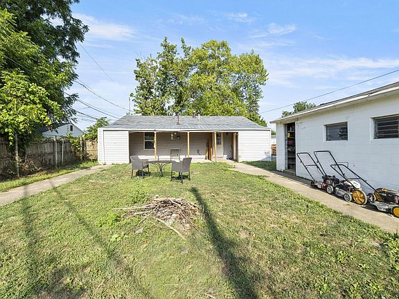 4th image of 2749 Gibson Dr