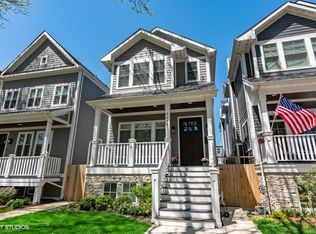2420 W Carmen Ave, Chicago, IL 60625