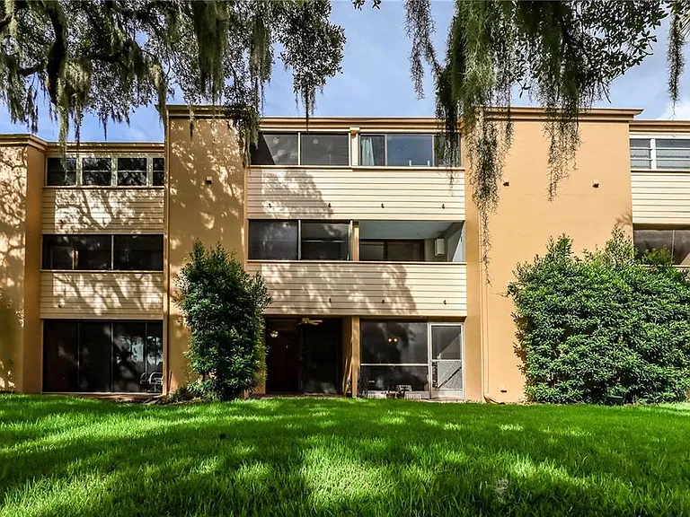 510 Cranes Way #106 — Photo 8