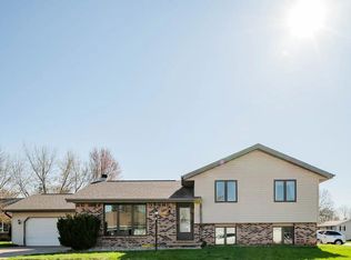 2216 Cloudview Ct, Appleton, WI 54914