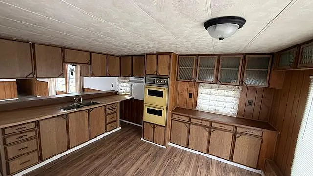 1216 S Bloomington St — Photo 14