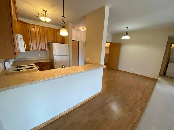 2321 Bristol Dr Unit 203, Ames, IA 50010