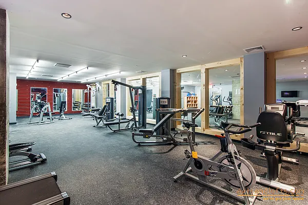 Rented by aptsandlofts.com | media 32