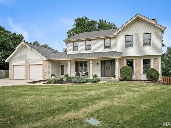 5 Sheran Ct, Saint Charles, MO 63303