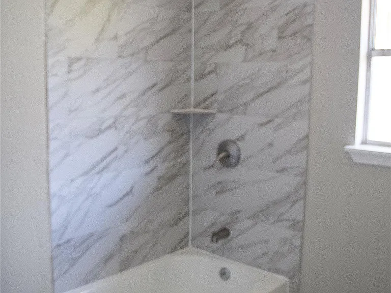 509 Avenue J — Photo 11