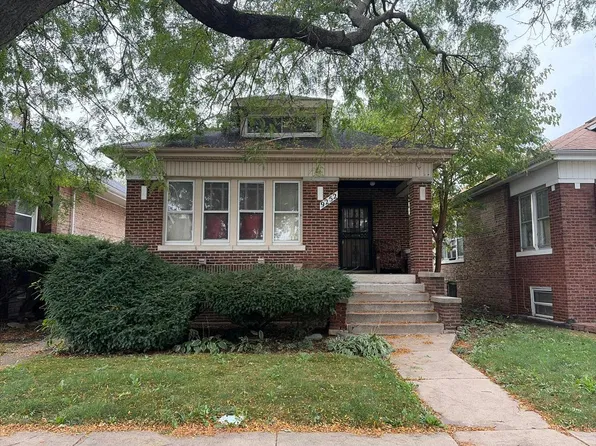 9252 S Throop St, Chicago, IL 60620