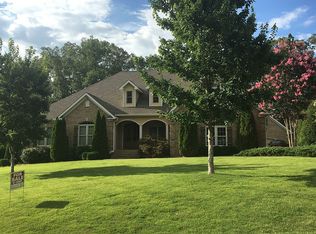 405 Fieldcrest St SW, Hartselle, AL 35640